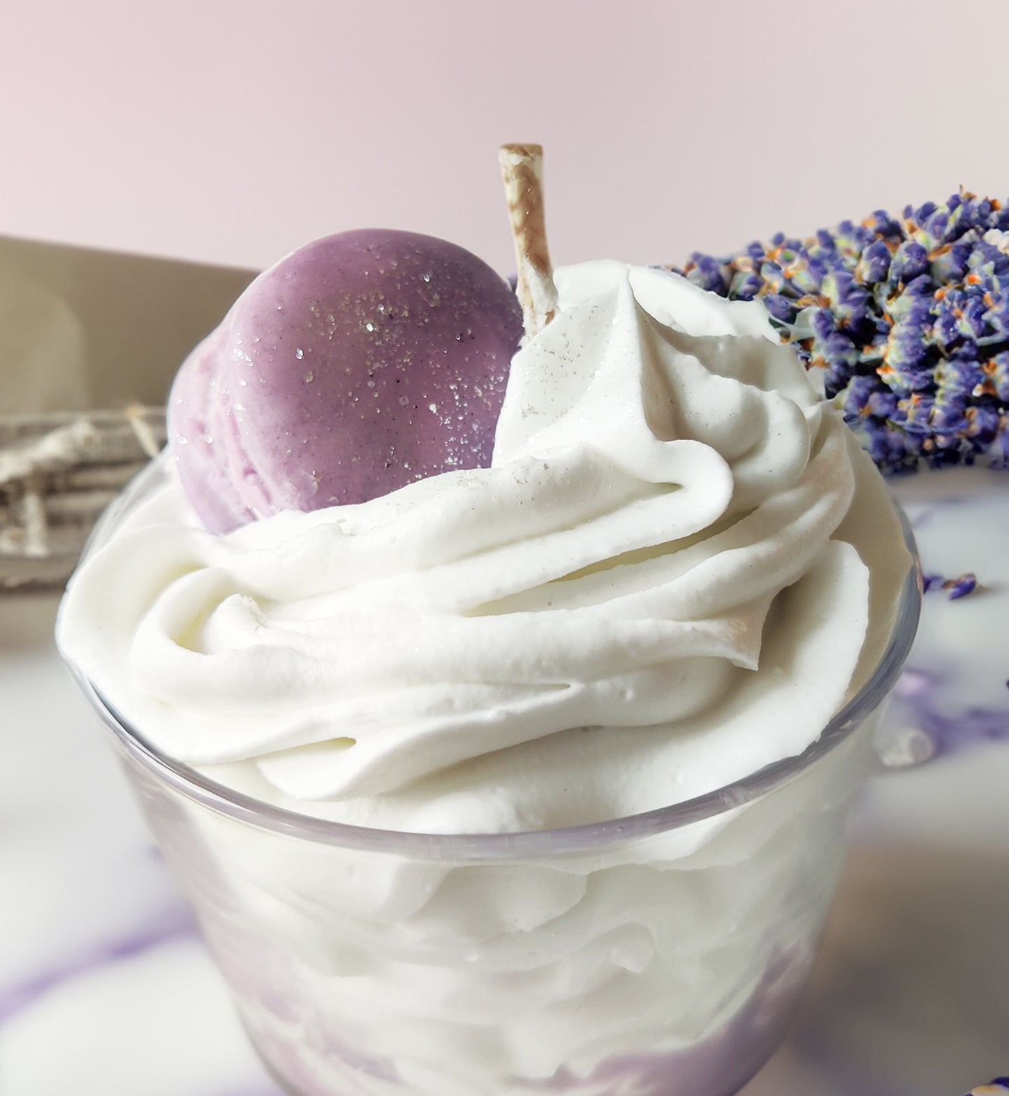 Geurkaars Lavender Macaron Dessert Kaars