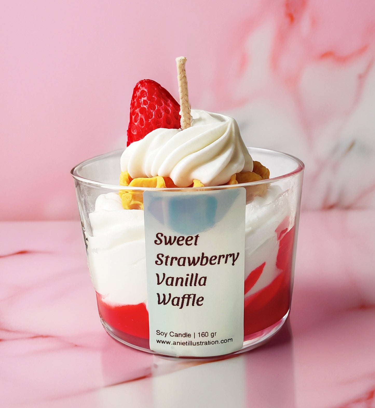 Geurkaars Sweet Strawberry Vanilla Waffle Wafel Aarbei Lente Zomer Dessert Kaars