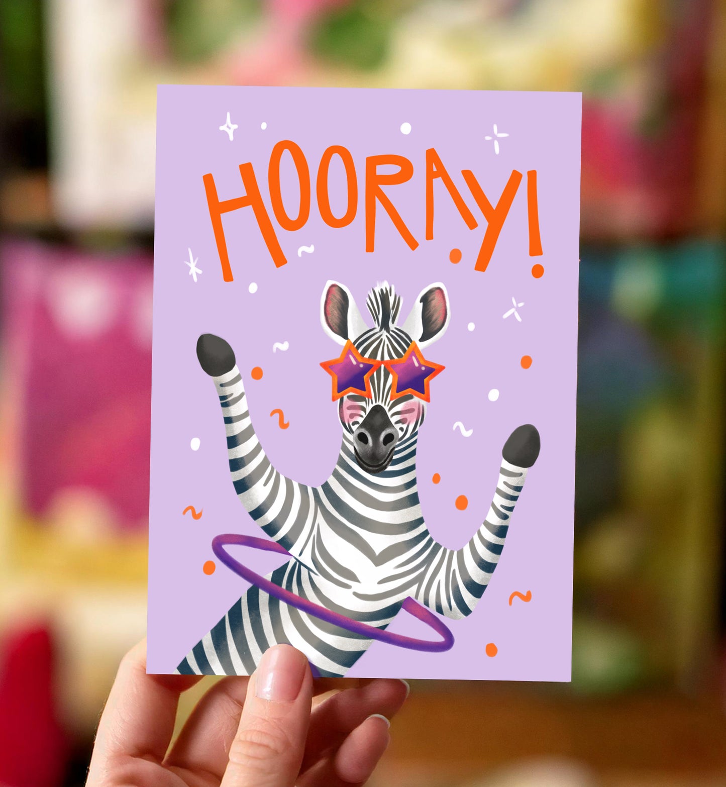 Kaart verjaardag felicitatie vrolijk dansende zebra