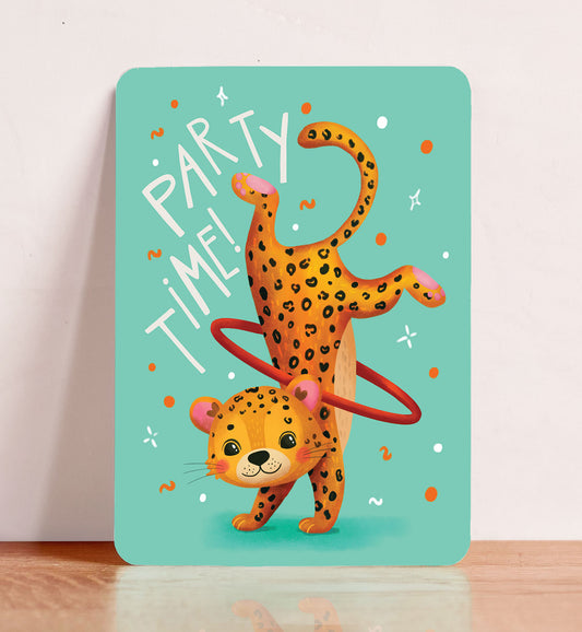 Kaart verjaardag felicitatie kind dansende cheeta ansichtkaart
